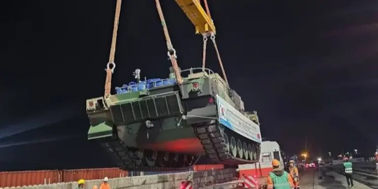 Південнокорейський танк K2, опублікований міністром національної оборони Польщі Владиславом Косіняк-Камишем у X