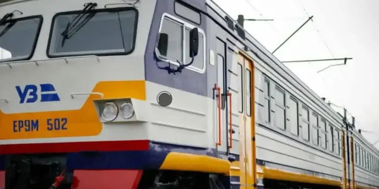 Схема змінених маршрутів приміських і регіональних поїздів «Укрзалізниці» внаслідок пошкодження інфраструктури після нічної