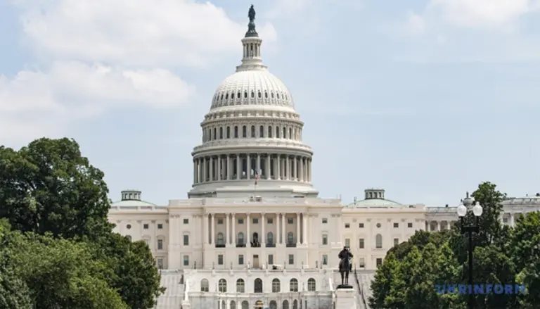 Двопартійна група сенаторів США на чолі з Роджером Вікером і Жанною Шахін під час оприлюднення листа щодо Путіна і саміту G20