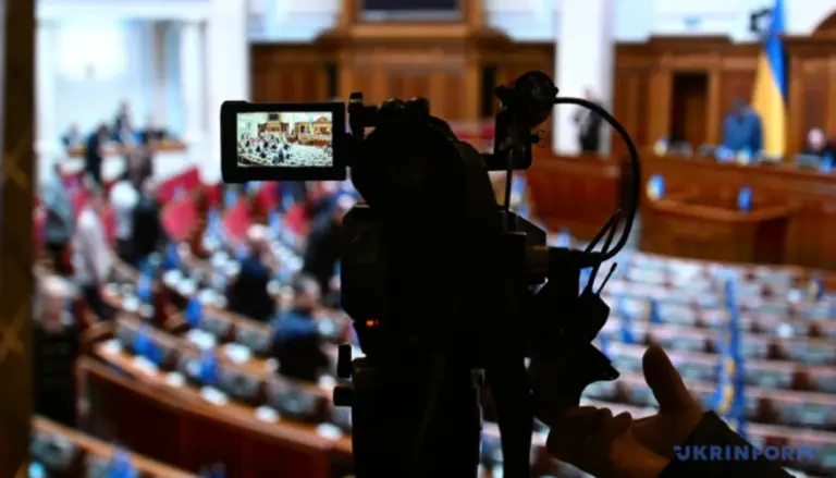 міжнародні поштові відправлення та вантажні посилки на складі маркетплейсу