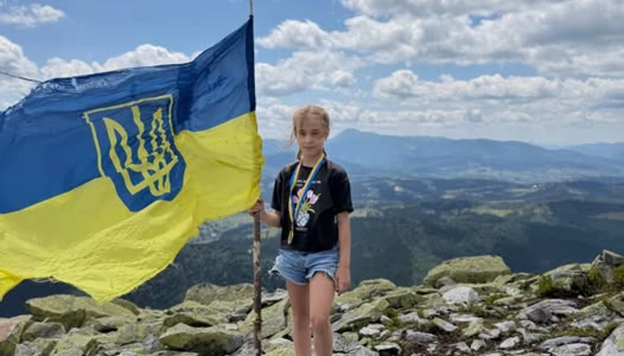 Фотографії зі сходжень Евеліни Саркісян на вершини Карпат