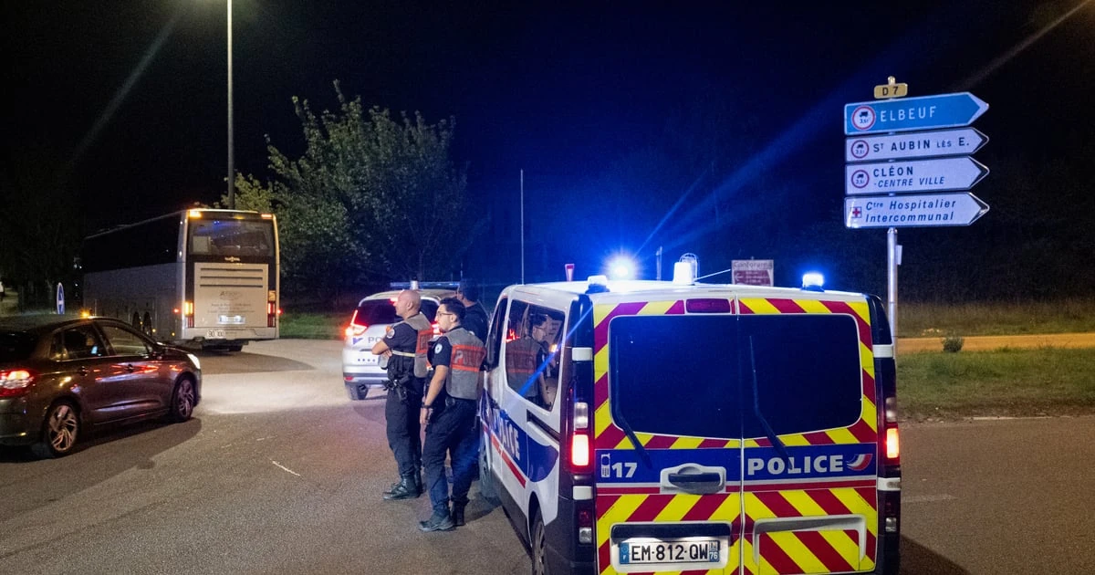 Аварія потяга в Нормандії: 44 постраждалих, поїзд врізався у невідомий предмет